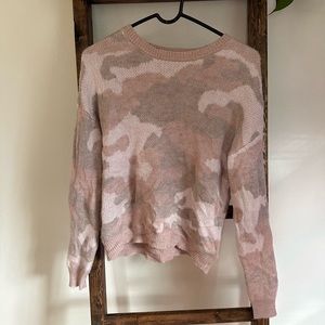 Lucky Brand Pink Camo Sweater - Size M.